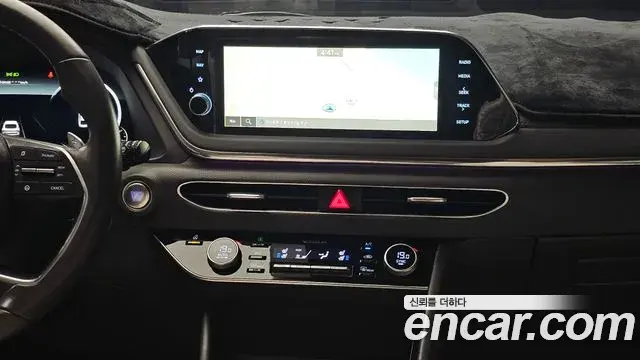 Hyundai Sonata 2020 — Фото 14/20