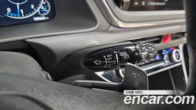 Hyundai Sonata Hybrid 2020 — Photo 23/32
