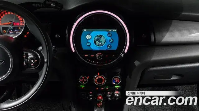 Mini Cooper 2019 — Şəkil 15/20