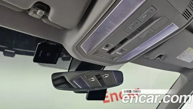 Volkswagen Touareg 2023 — Şəkil 8/30