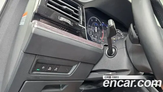 Volkswagen Touareg 2023 — Şəkil 30/30