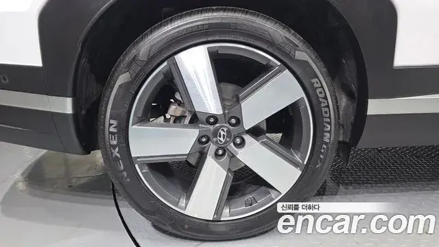 Hyundai Santa Fe 2025 — Şəkil 32/40