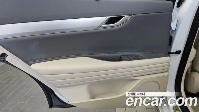 Genesis G80 2024 — Şəkil 31/31