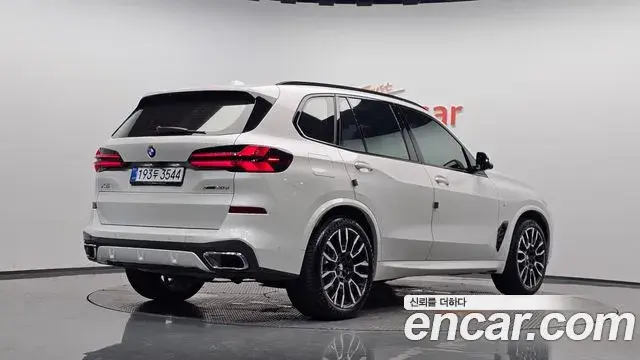 BMW X5 2025 — ფოტო 27/37