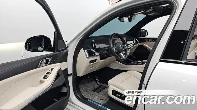 BMW X5 2025 — ფოტო 25/37