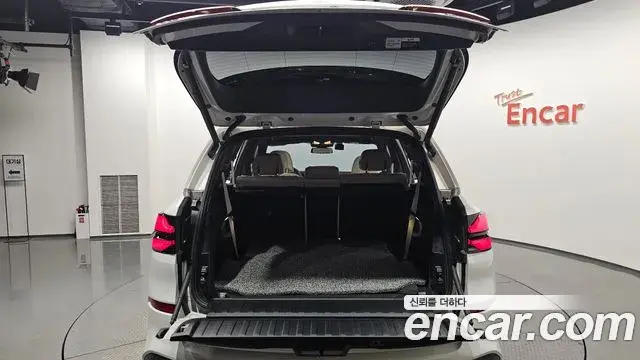 BMW X5 2025 — ფოტო 37/37