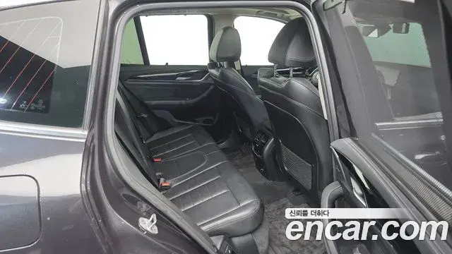 BMW X3 2019 — ფოტო 13/20