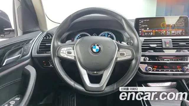 BMW X3 2019 — ფოტო 18/20