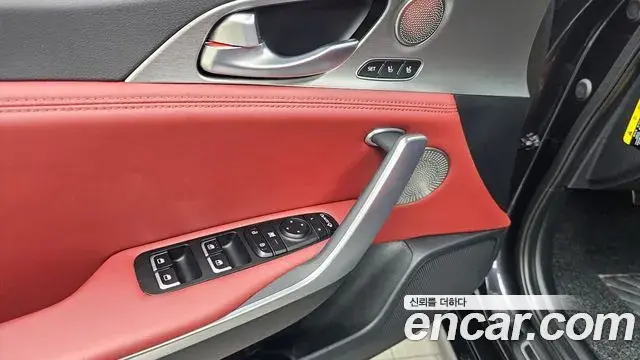 Kia Stinger 2018 — Photo 16/34