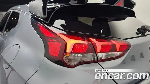 Hyundai Veloster 2019 — Şəkil 7/30
