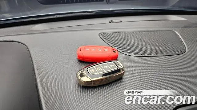 Hyundai Veloster 2019 — Şəkil 28/30