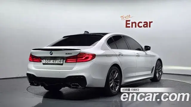 BMW 5 Series 2018 — Фото 2/20
