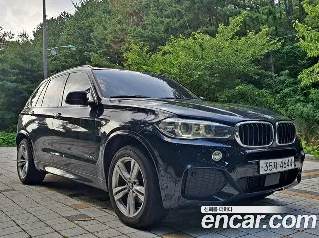 BMW X5 2018 — Фото 3/13