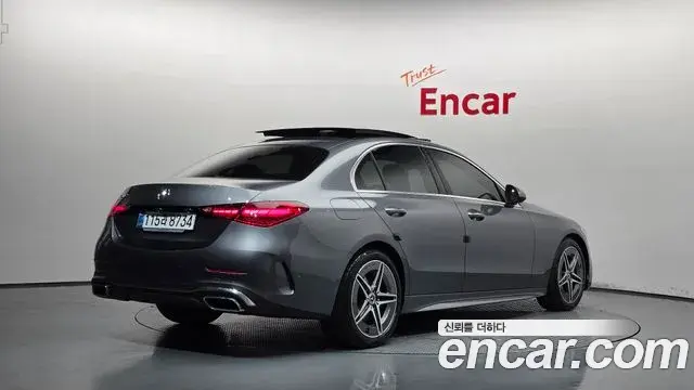 Mercedes-Benz C-Class 2025 — Фото 2/20