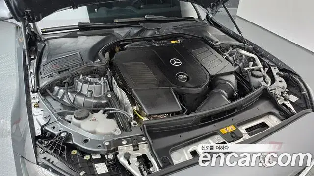 Mercedes-Benz C-Class 2025 — Фото 6/20