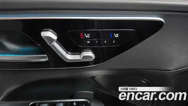 Mercedes-Benz C-Class 2025 — Фото 19/20