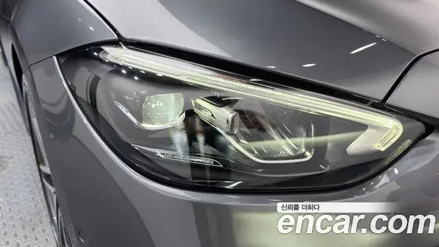 Mercedes-Benz C-Class 2025 — Şəkil 14/32