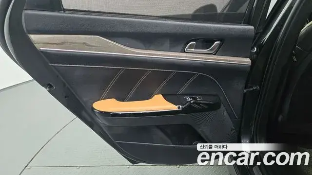 Kia K5 2020 — Şəkil 15/33
