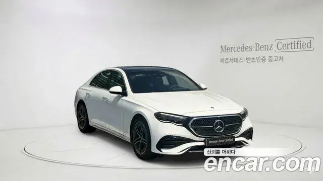 Mercedes-Benz E-Class 2025 — Photo 2/13