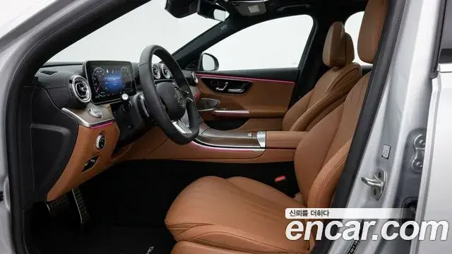Mercedes-Benz E-Class 2025 — Photo 5/13