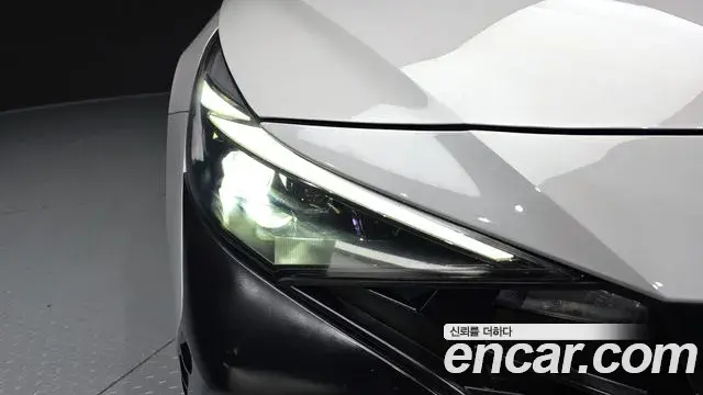 Hyundai The New Avante Hybrid 2022 — Şəkil 26/32