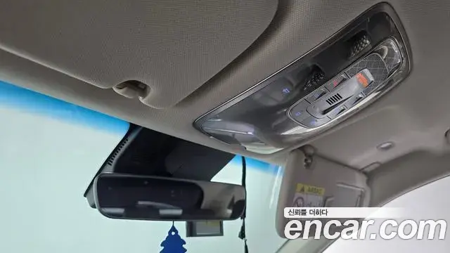 Genesis GV70 2021 — ფოტო 8/20