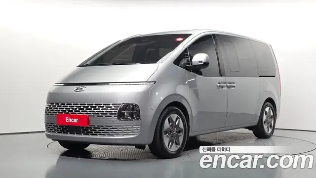Hyundai Staria 2022 — Photo 1/20