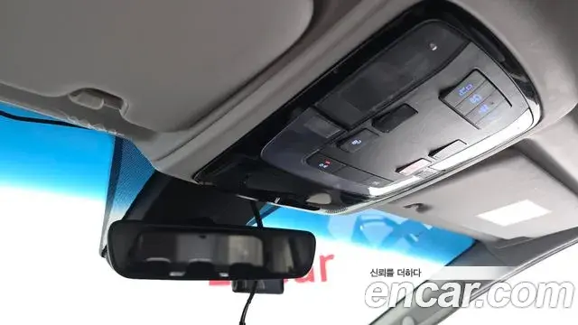 Hyundai Staria 2022 — Photo 17/20
