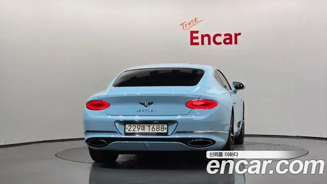 Bentley Continental GT 2019 — Photo 15/20