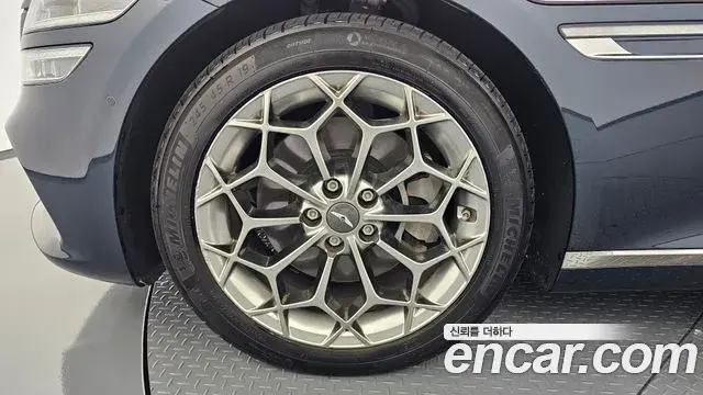 Genesis G80 2021 — ფოტო 1/33