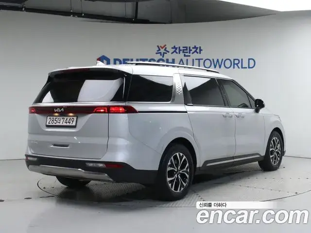 Kia Carnival 2022 — Фото 1/20