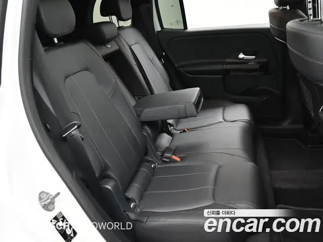 Mercedes-Benz GLB-Class 2021 — Şəkil 12/20