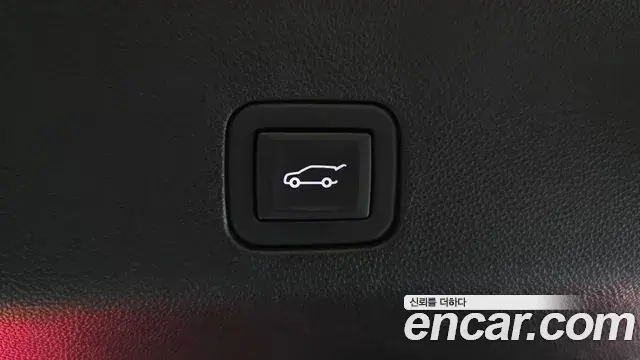Cadillac Escalade 2023 — ფოტო 33/39