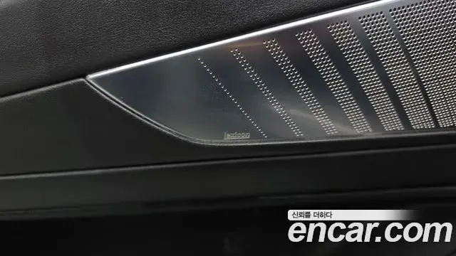 Genesis G80 2021 — ფოტო 37/41