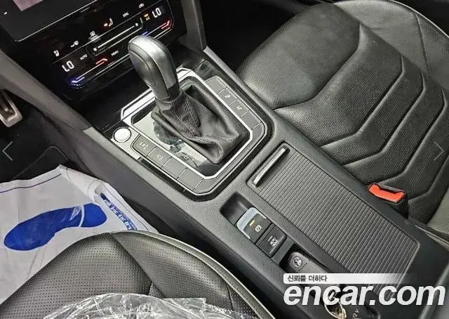 Volkswagen Arteon 2023 — Şəkil 9/19