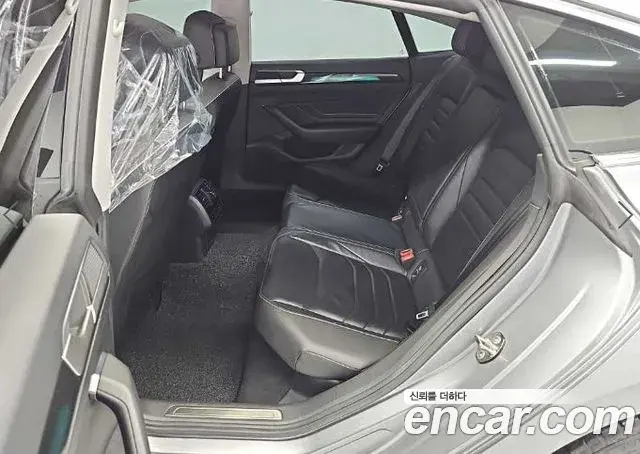 Volkswagen Arteon 2023 — Şəkil 10/19