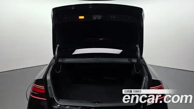 Genesis G90 2025 — Photo 3/34