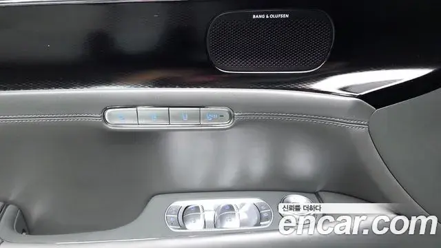 Genesis G90 2025 — Photo 4/34