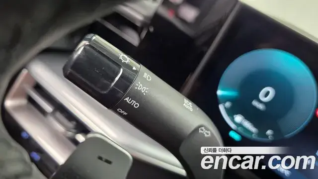 Hyundai Grandeur Hybrid 2024 — Photo 25/33