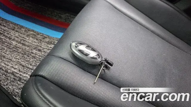 Hyundai Grandeur Hybrid 2024 — Photo 28/33