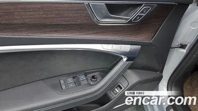 Audi A7 2022 — Şəkil 35/35