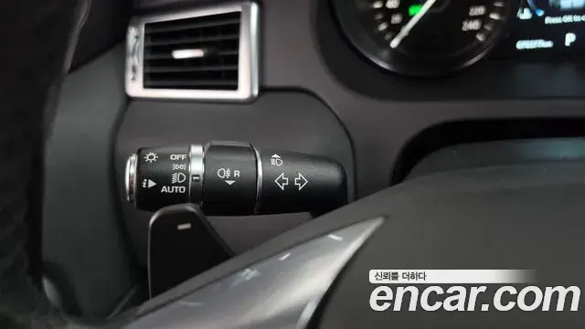 Land Rover Discovery Sport 2019 — ფოტო 5/33