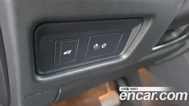 Land Rover Discovery Sport 2019 — ფოტო 22/33