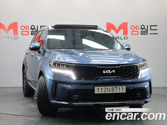 Kia Sorento 2022 — Фото 1/20