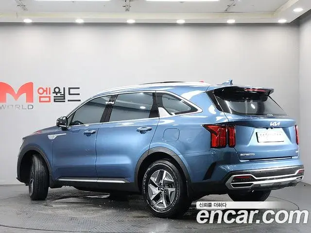 Kia Sorento 2022 — Фото 3/20