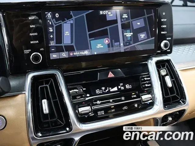Kia Sorento 2022 — Фото 7/20