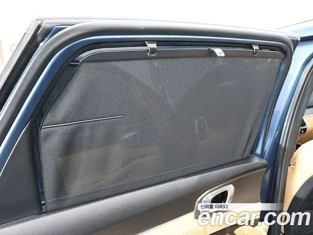 Kia Sorento 2022 — Фото 11/20