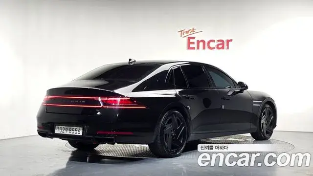 Genesis G90 2025 — Photo 31/33