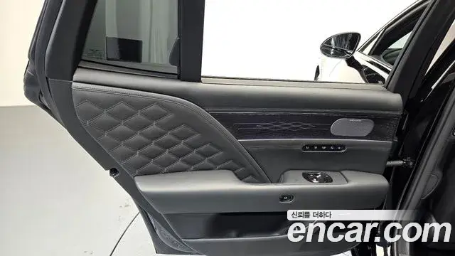 Genesis G90 2025 — Photo 27/33