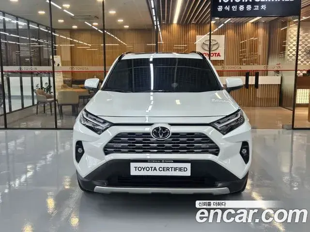 Toyota RAV4 2025 — Photo 7/18